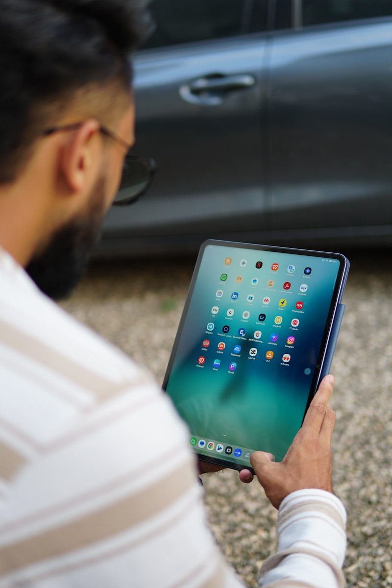 Informisanje u 21. veku kako pratiti svet oko nas